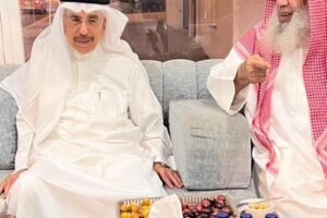 زيارة الدكتور فيصل الحمر وزير الصحة السابق إلى مجلس الشيخ جاسم السعيدي