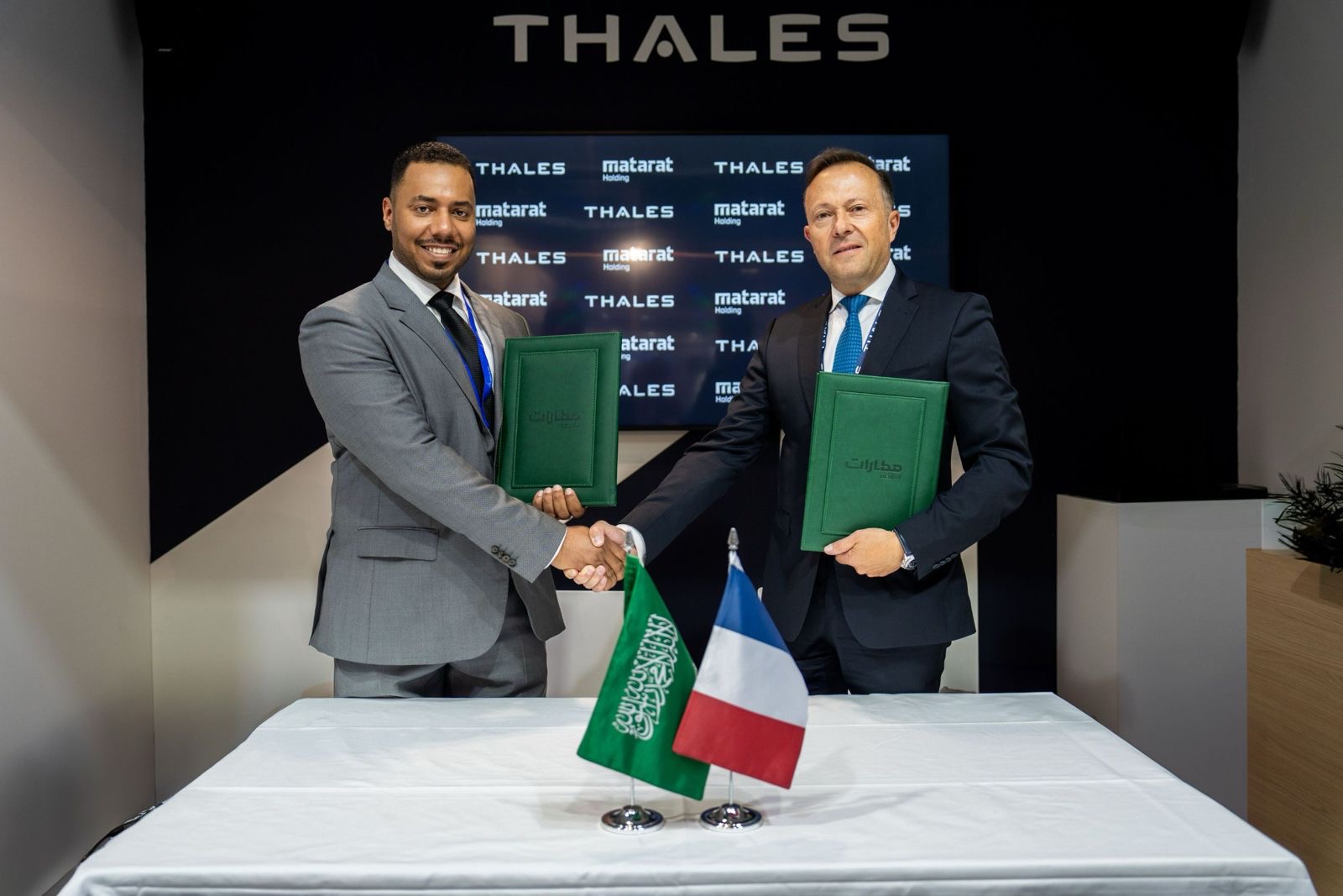 You are currently viewing “مطارات القابضة” و”تاليس” تدعمان التحول الرقمي في قطاع المطارات الجوية بالمملكة العربية السعودية