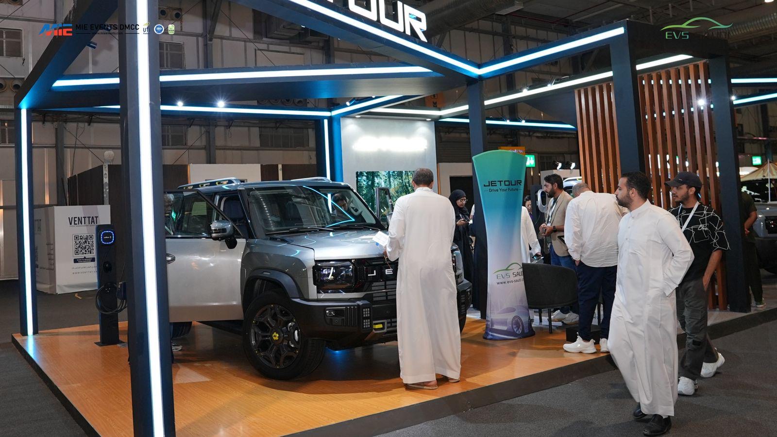 You are currently viewing اختتام فعاليات معرض المركبات الكهربائية السعودي (EVS Saudi Arabia 2025)  بمشاركة قوية من قطاع السيارات وحضور علامات تجارية عالمية