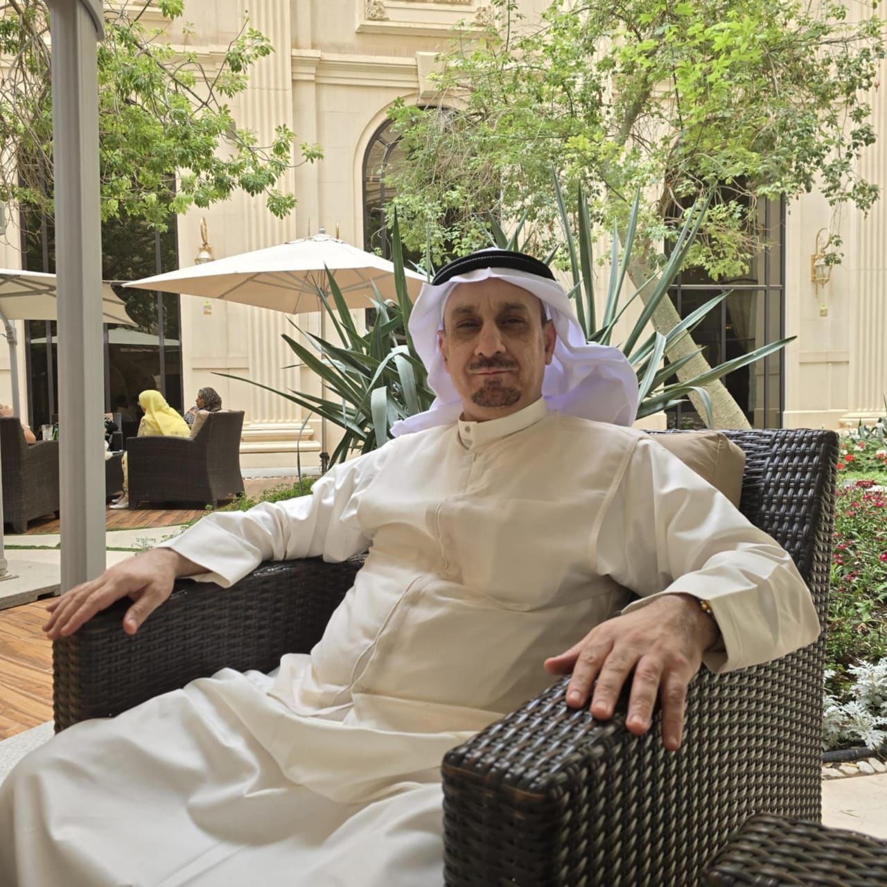 You are currently viewing الدكتور الشمالي: إصابات الظهر والرقبة في تزايد.. والتحذير من الاستخدام المفرط للجوال