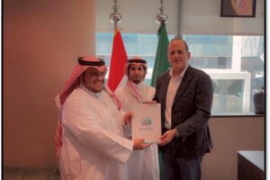 الرئيس التنفيذي للمصرف الأهلي العراقي في السعودية ينضم لجمعية المصدرين الصناعيين