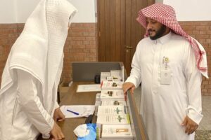 مدير عام فرع الشؤون الإسلامية بالمدينة المنورة يتفقد كاونترات المكتب التنسيقي لأعمال الوزارة بالحج في جامعي القبلتين وسيد الشهداء ومطار المدينة الدولي