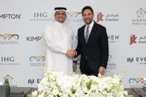 مجموعة فنادق ومنتجعات IHG توقع اتفاقية مزدوجة لإطلاق أول فنادق من علامتي كيمبتون وإيفن في مدينة الملك عبدالله الرياضية بجدة