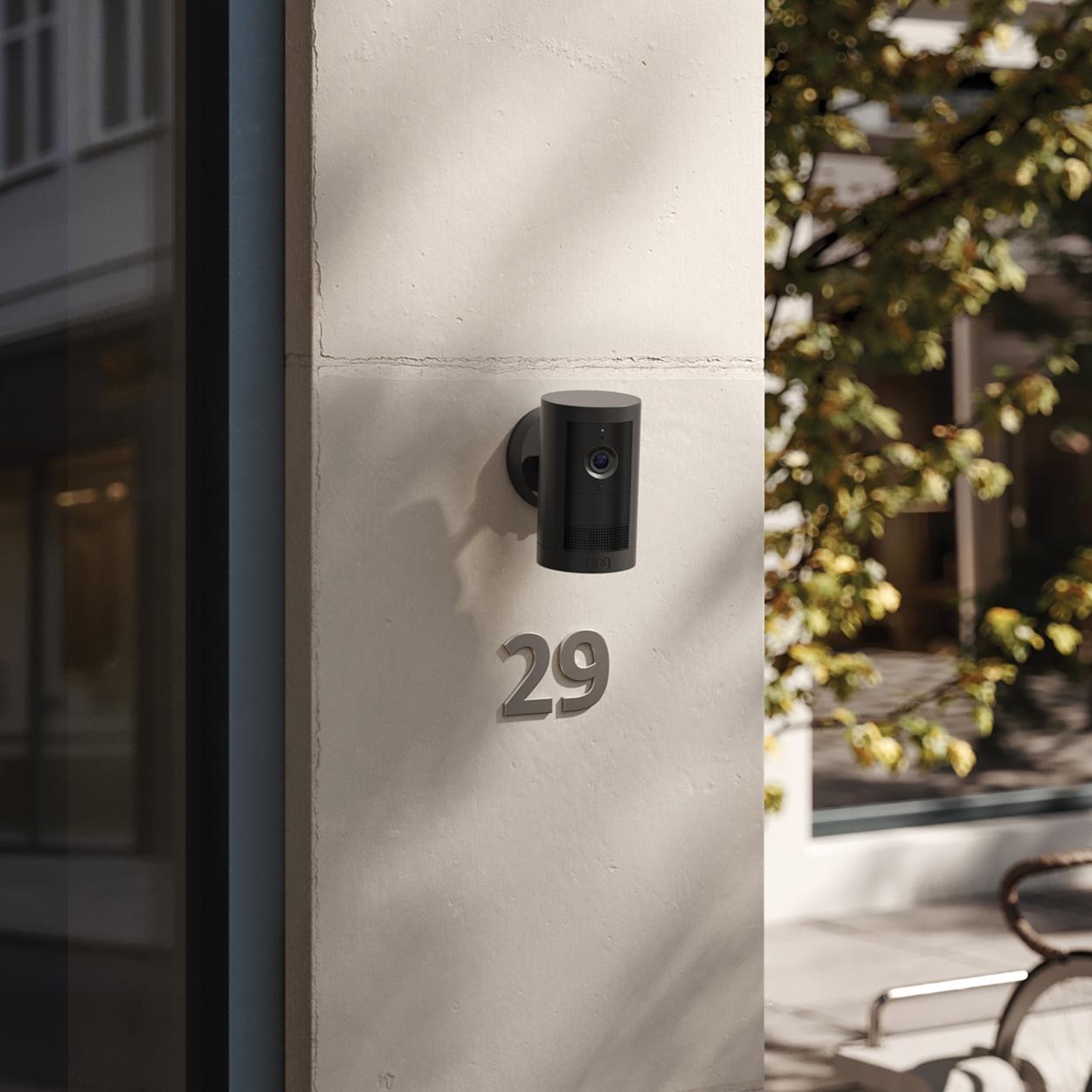 You are currently viewing بجودة فيديو 2K وأداء مميز في ظروف الإضاءة المنخفضة Ring تطلق Outdoor Camera Plus في السعودية