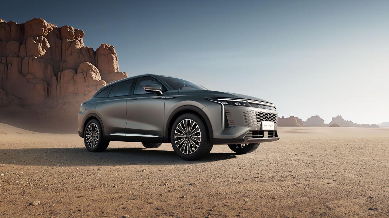 You are currently viewing إكسيد RX PHEV تغيّر قواعد اللعبة في عالم السيارات الهجينة بمدى يتجاوز 1300 كيلومتر