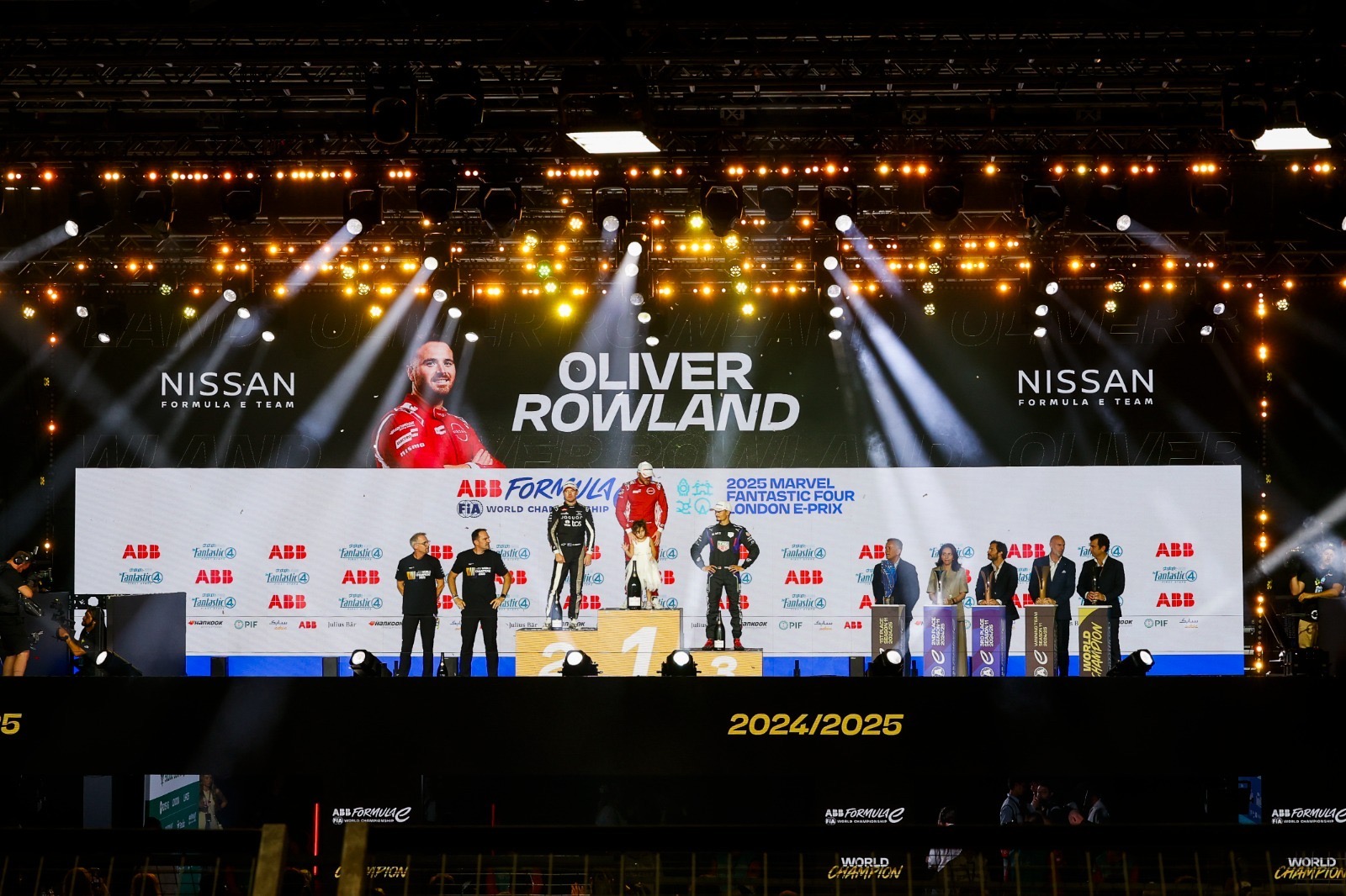 You are currently viewing فريق “نيسان فورمولا إي” يتوج موسمه الـ 11 بإنجاز كبير بدعم من الراعي السعودي “إلكترومين”