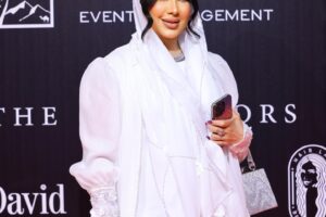 الدكتورة لطيفة الرشيد تتلقى موجة من الحب والدعاء عقب حادث عارض في سلطنة عُمان