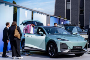 علامة ديبال تستهدف التوسع الأوروبي من خلال إطلاق عملياتها في المملكة المتحدة