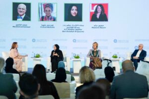 سلطان بن أحمد القاسمي وجواهر القاسمي يشهدان جلسات النسخة الأولى من المؤتمر العالمي لأفلام الأطفال والشباب