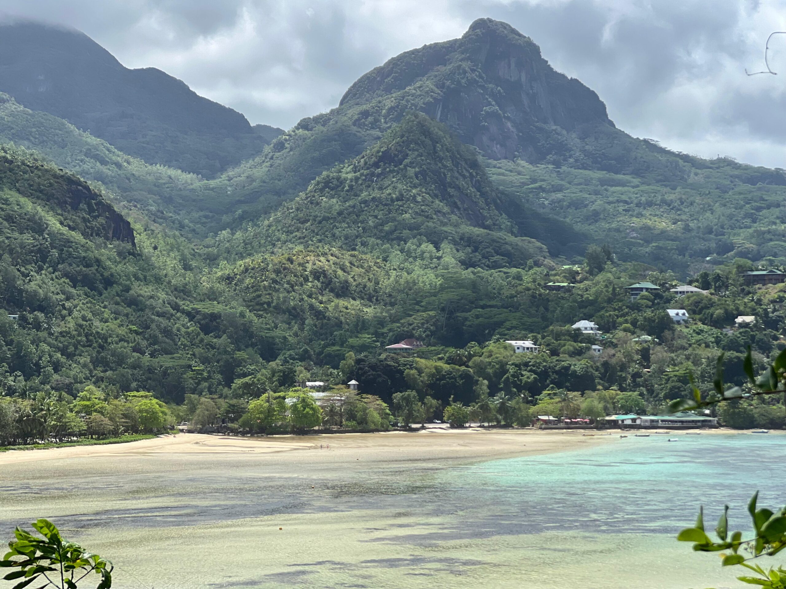 You are currently viewing *منتجعات “كونستانس” “ايفيليا” و “ليموريا” في سيشل حيث تلتقي الفخامة بالاستدامة في قلب الطبيعة*