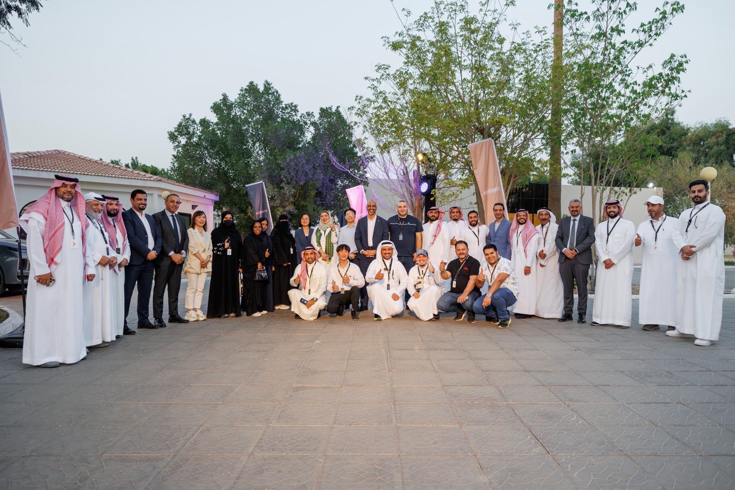 You are currently viewing Arabian Heritage Motors تطلق تجربة قيادة حصرية لسيارة EXEED RX PHEV في الرياض