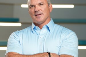 مارك ثورموند، الرئيس التنفيذي المشارك لدى تينابل، يلقي كلمة رئيسية خلال فعاليات بلاك هات الشرق الأوسط 2025