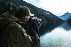 سوني توسع مجموعتها من ملحقات سلسلة كاميرات ألفا™️