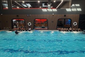 بالتعاون مع الاتحاد السعودي للرياضة المدرسية ووزارة التعليم لجام تشارك في برنامج “محو أمّيّة السباحة” في مختلف مناطق المملكة