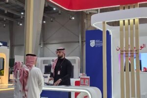 خلال معرض صنع في السعودية 2025 كلية الأمير محمد بن سلمان للإدارة وريادة الأعمال تستعرض دور تطوير القيادات في دعم النمو الصناعي
