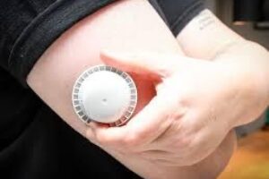 Faulty glucose monitors linked to 7 deaths and more than 700 injuries, FDA warns