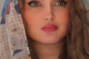 سحاب عبدالله… فتاة سعودية من الطراز الذهبي تسعى لصناعة تأثير إعلامي هادف