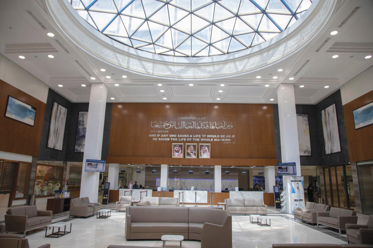 Read more about the article نجاح زراعة جهاز التحفيز العميق للدماغ لمريض يعاني من الرعاش الأساسي  في السعودي الألماني.