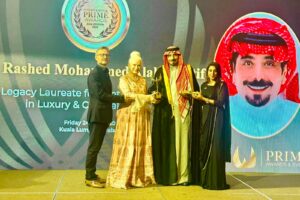 راشد العبداللطيف يُكرَّم في كوالالمبور بلقب «رائد الإرث في مجال الفخامة والتراث الثقافي»