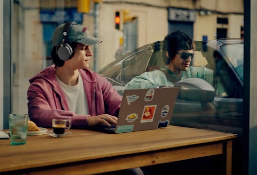 You are currently viewing سماعتا “مومنتم 5 وايرليس”، و”مومنتم ترو وايرليس 5” تصلان إلى السوق الإماراتي بسعر 1,549 درهمًا و1,199 درهمًا على التوالي