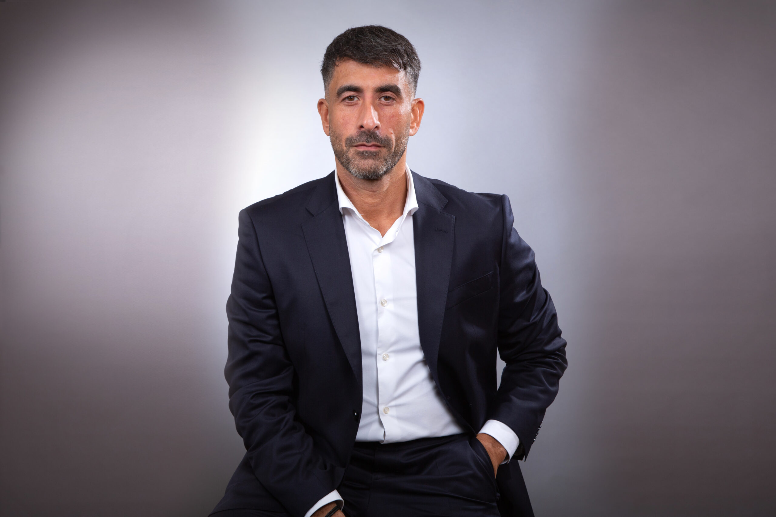 You are currently viewing شركة «هنري دانيل» توسع حضورها في الشرق الأوسط بافتتاح مكتب تمثيلي في «مركز دبي المالي العالمي»