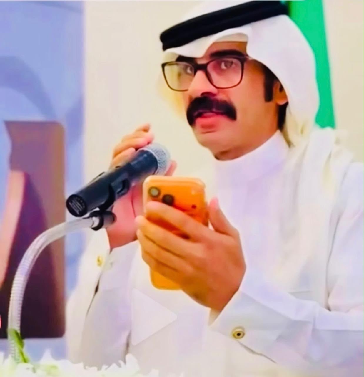 You are currently viewing سالم الشمري: اموت وفي نفسي شيئاً من حتى !  واحمل منهجاً خاصاً ازفّ به رسالتي عبر السوشال ميديا